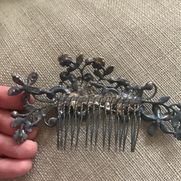 Bridal Hairpiece - Picture 2 of 2